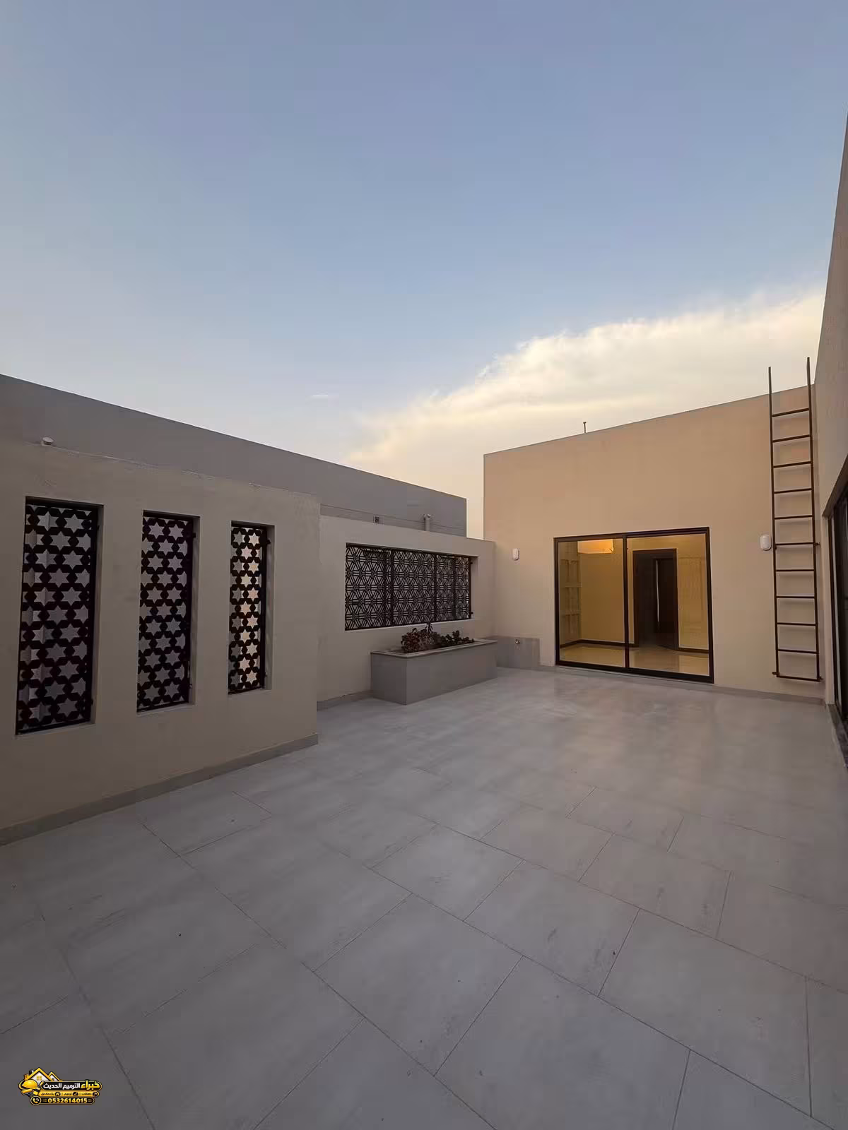 ملاحق خارجية مستقلة للمنازل في البدائع والرياض